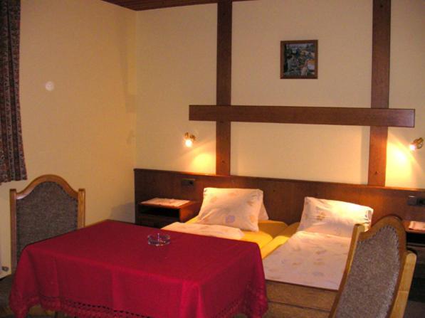 Hotel Sonnhof Wiesing Ruang foto